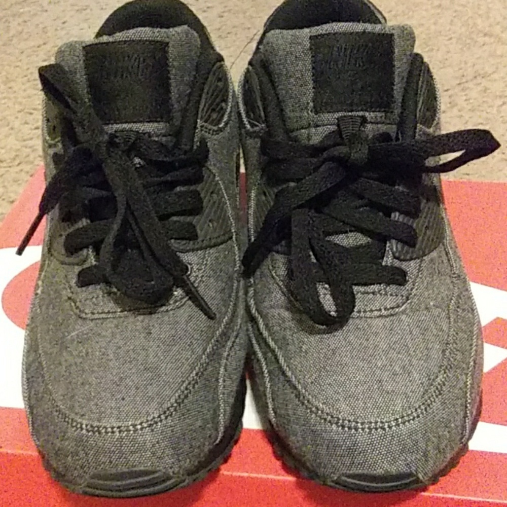 Air Max 90 exclusive
